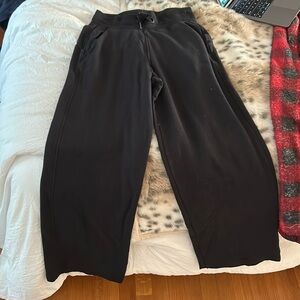 Black Athleta wide leg pants, they are an xxs
